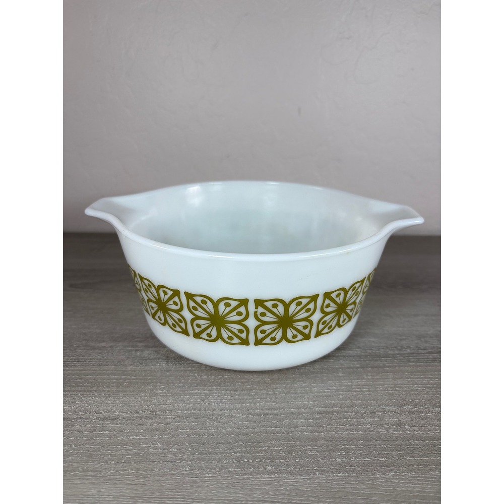 Pyrex 474-B Verde Olive Green Floral Cinderella Mixing Bowl 1.5 Qt Vintage